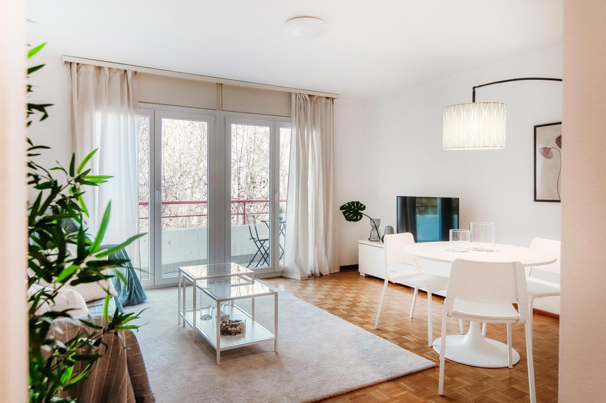 Apartment Pink Flat By Quokka 360 - Close To The Italian Border *